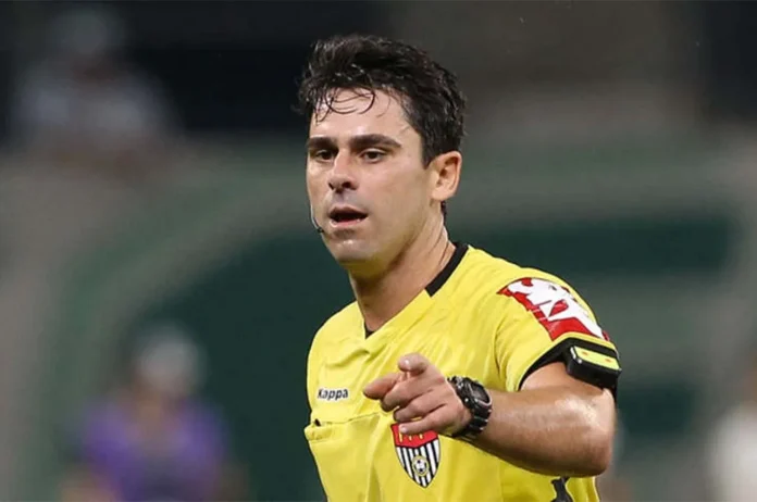 Árbitro Flávio Rodrigues de Souza