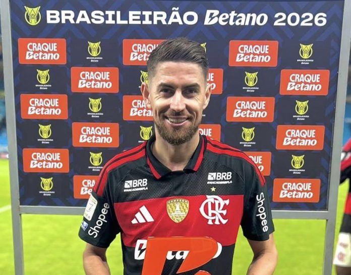 Jorginho foi eleito o melhor em campo na vitória do Flamengo sobre o Grêmio em Porto Alegre