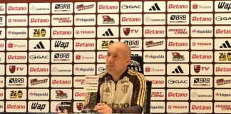 Leonardo Jardim em entrevista coletiva