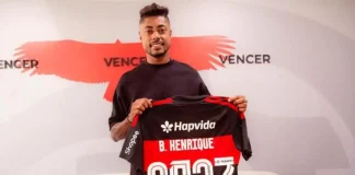 Bruno Henrique comemora sua renovação com o Flamengo. Foto: Adriano Fontes/Flamengo