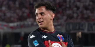 David Romero atacante argentino do Atlético Tigre.