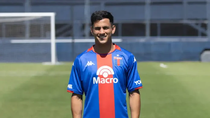 David Romero, atacante argentino do Atlético Tigre