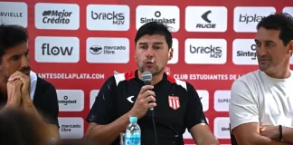 Alexander ‘Cacique’ Medina, técnico do Estudiantes