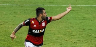 Vizeu ex Flamengo conta sobre seu desentendimento com Rhodolfo ex Flamengo