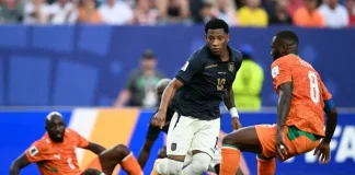 Plata pela Seleção Equatoriana contra a Costa do Marfim pela Copa do Mundo