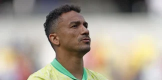Danilo pela Seleção Brasileira