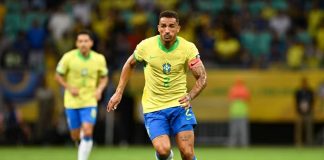 Danilo pela Seleção Brasileira