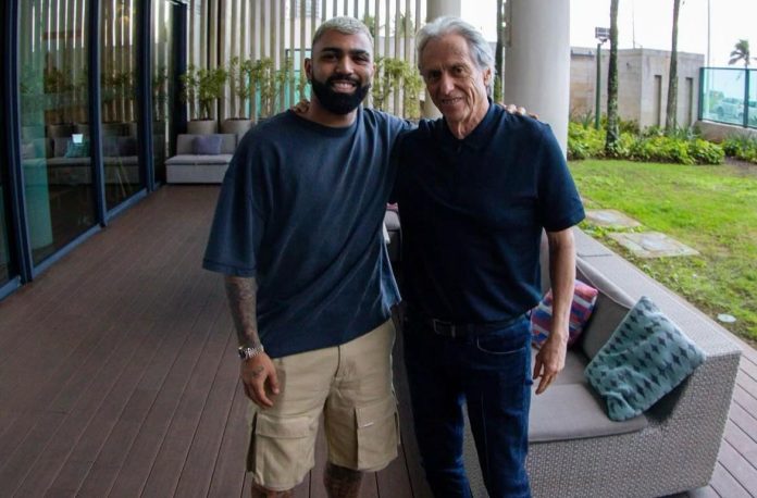 Gabigol e Jorge Jesus se encontram