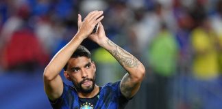 Paquetá vibrando a vitória contra o Haiti pela Seleção Brasileira na Copa do Mundo