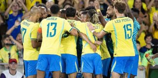 Seleção Brasileira em comemoração em amistoso antes da Copa do Mundo
