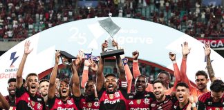 Jogadores do Flamengo campeão do Troféu de Algarve, em Portugal - Foto: Gilvan de Souza / Flamengo