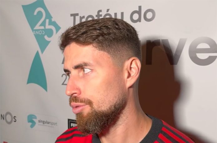 Jorginho em entrevista após conquista do Flamengo no Troféu do Algarve, em Portugal