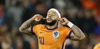 Memphis Depay comemora gol pela seleção holandesa