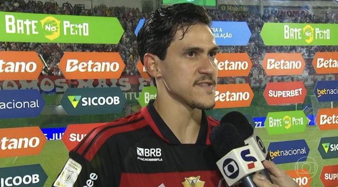 Pedro concede entrevista após goleada do Flamengo sobre a Chapecoense na Arena Condá