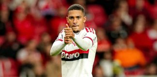 Samuel Lino marcou o gol do Flamengo no empate com Inter no Beira-Rio