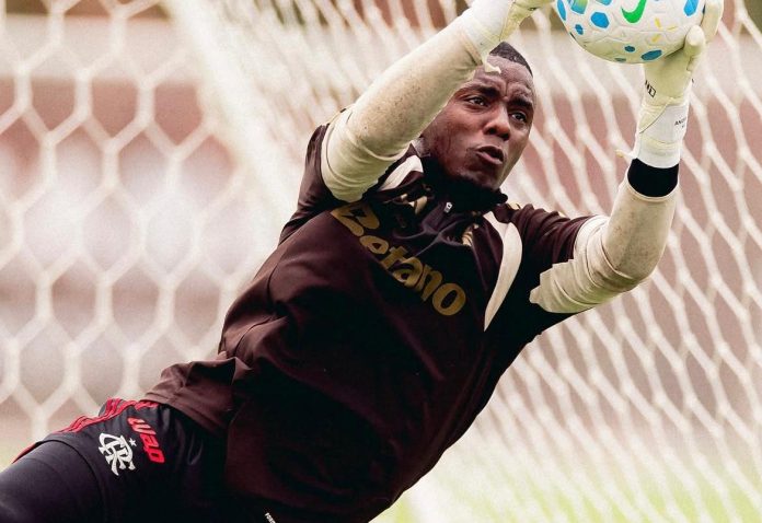 Andrew, goleiro reserva do Flamengo