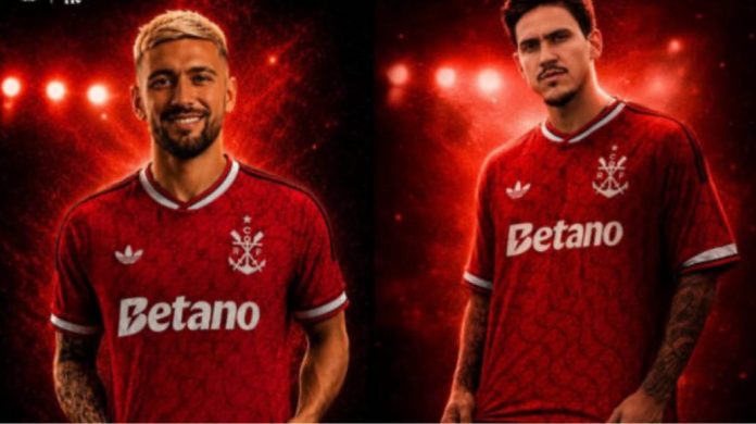 Imagem da Camisa 3 do Mengão, circula pela internet antes do lançamento