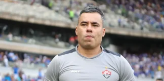 Jair Ventura, técnico do Vitória