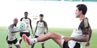 Jogadores do Flamengo treinando para o jogo de hoje (08) contra o Lausanne Sport, em Portugal