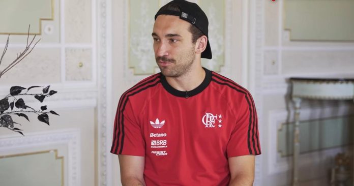 Léo Ortiz em entrevista à Flamengo TV.