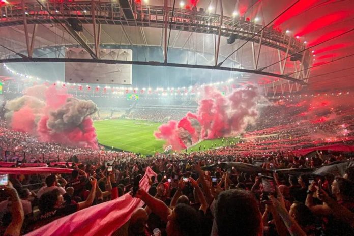Torcida do Flamengo no Maracanã