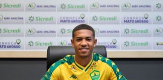 Ayran, jogador de 17 anos do Cuiabá