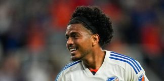 Evander, atualmente meio campista no Cincinnati (EUA)