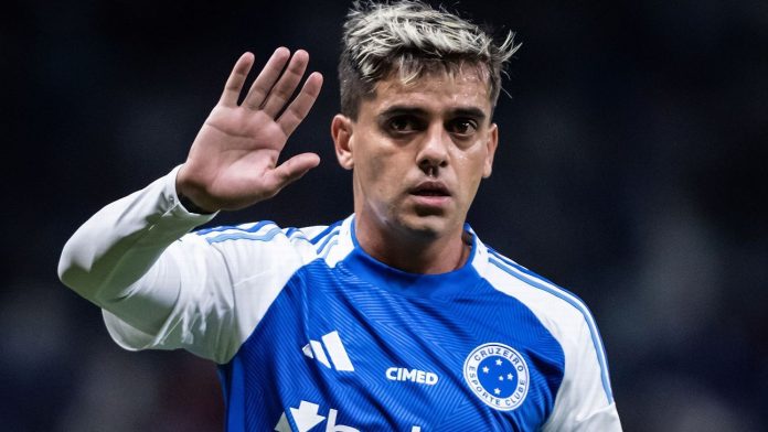Fagner, lateral direito do Cruzeiro