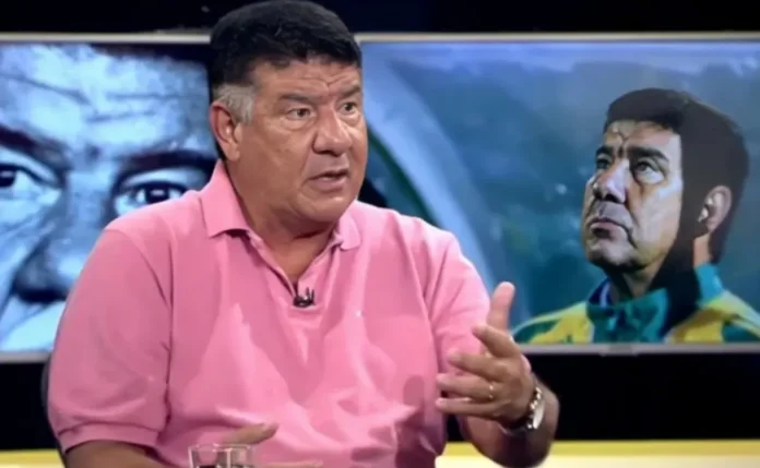 O ex-treinador Joel Santana