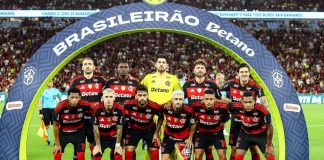 Jogadores do Flamengo em foto do Brasileirão 2026