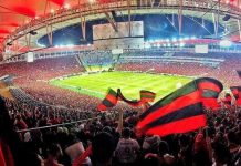 Torcida do Flamengo, lotando o Maracanã