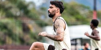 Jogadores do Flamengo em treino no Ninho do Urubu