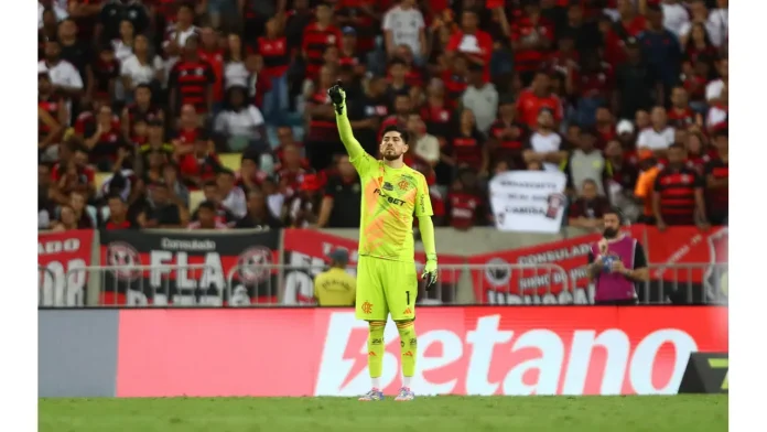 Rossi, goleiro do Flamengo no jogo contra o Cruzeiro pela Libertadores, em que o Flamengo de classificou para as quartas de final