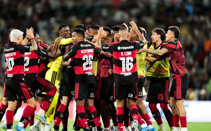 Time do Flamengo em momento de comemoração