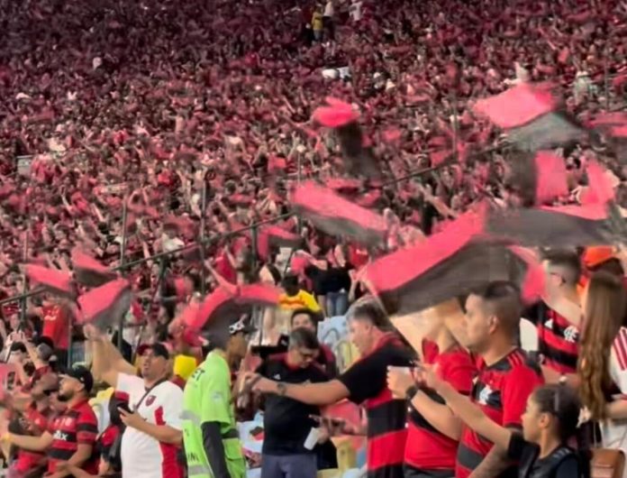 Torcida do Flamengo no jogo contra o Cruzeiro, no Maracanã pela Libertadores