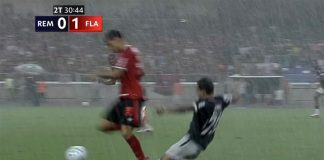 A entrada de Marcelinho, do Remo, em Joaquín Freitas, do Flamengo