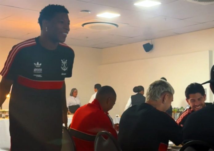 Gonzalo Plata voltou ao Flamengo e reencontrou seus companheiros em Belém