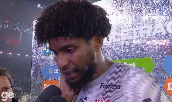 Hugo Souza em entrevista após derrota para o Flamengo no Maracanã