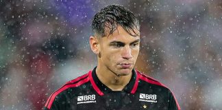 Joaquín Freitas em campo na vitória do Flamengo sobre o Corinthians no Maracanã - Foto: Gilvan de Souza / Flamengo