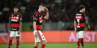 Jorginho é expulso no empate entre Flamengo e Del Valle no Maracanã - Foto: Mauro Pimentel / AFP