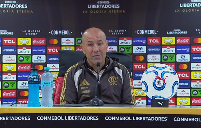Leonardo Jardim em entrevista após vitória do Flamengo sobre o Del Valle em Quito