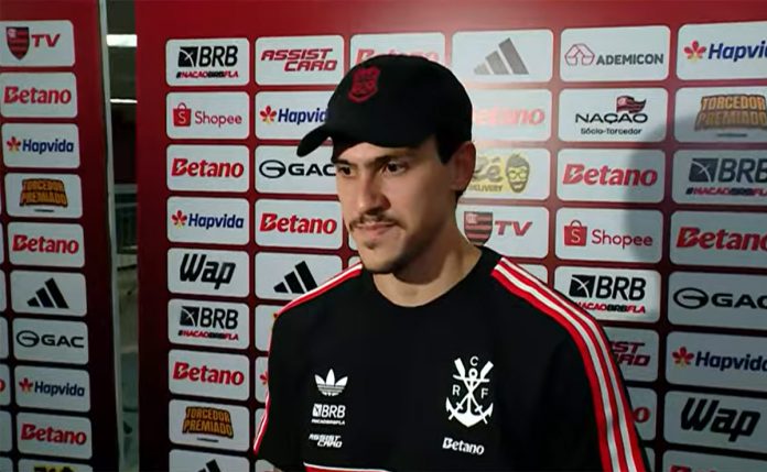 O artilheiro Pedro em entrevista após vitória do Flamengo sobre o Bragantino no Maracanã