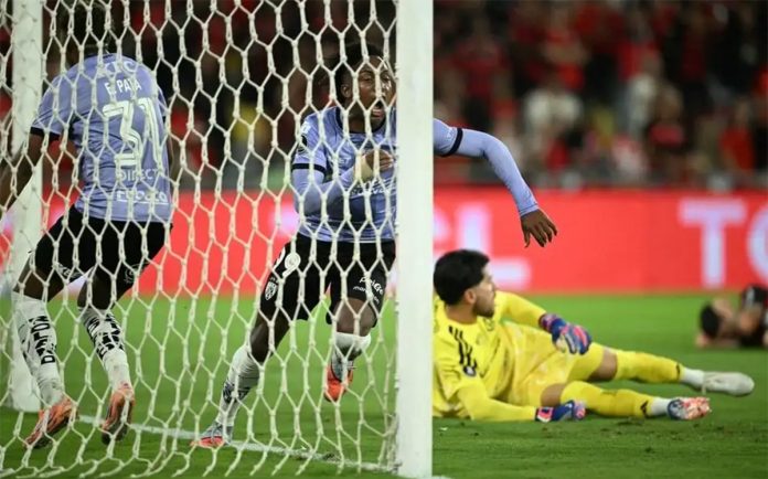 Rossi falha e o Del Valle abre o placar no Maracanã - Foto: Mauro Pimentel / AFP