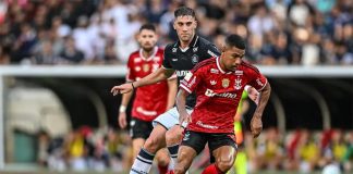 Samuel Lino em campo na vitória do Flamengo sobre o Remo em Belém - Foto: Nai Chagas / Ag. F8 / Folhapress