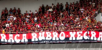 Torcida do Flamengo em peso no Mangueirão na vitória sobre o Remo