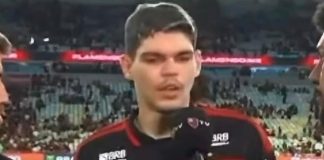 Ayrton Lucas dando entrevista pós jogo contra o Mirassol no Maracanã