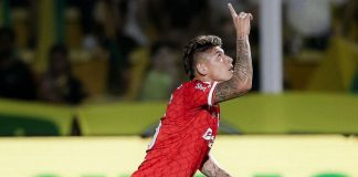 Carrascal em seu melhor momento jogando pelo Flamengo