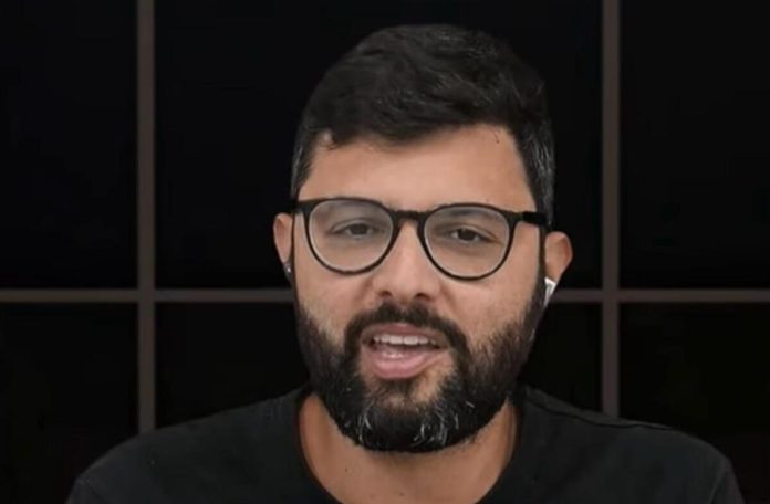 Danilo Lavieri, jornalista, colunista e comentarista esportivo, conhecido por sua atuação no portal UOL Esporte