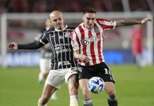 Estudiantes x Corinthians em campo pela Libertadores
