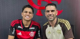 Juliano Viana assina contrato pelo sub-20 do Flamengo